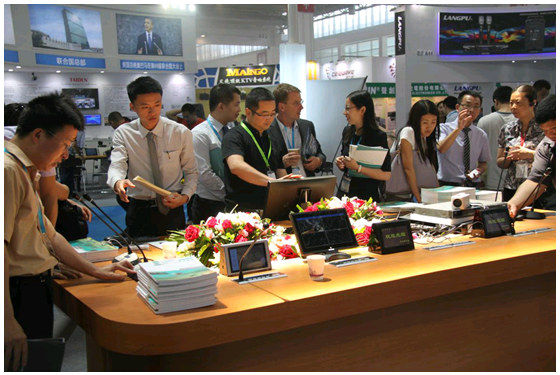 Visitors in DSPPA Booth